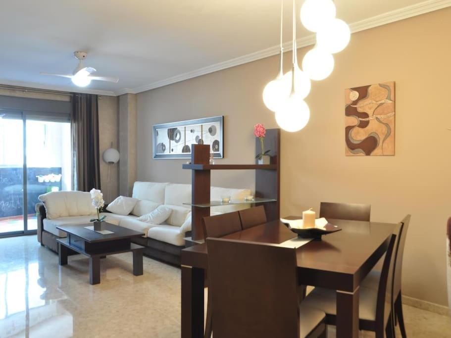Acogedor Apartamento En Burriana Centro Luaran gambar